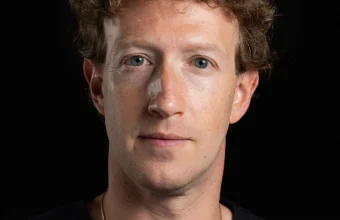 Mark Zuckerberg, Meta's CEO, in a 2025 official portrait